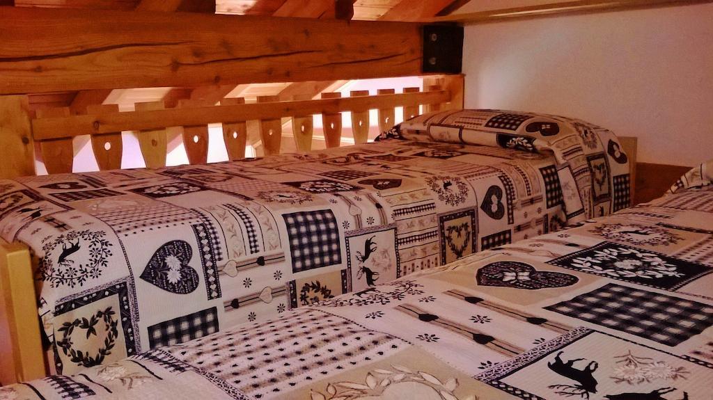 Residence Casa Dei Fiori Alagna Valsesia Szoba fotó